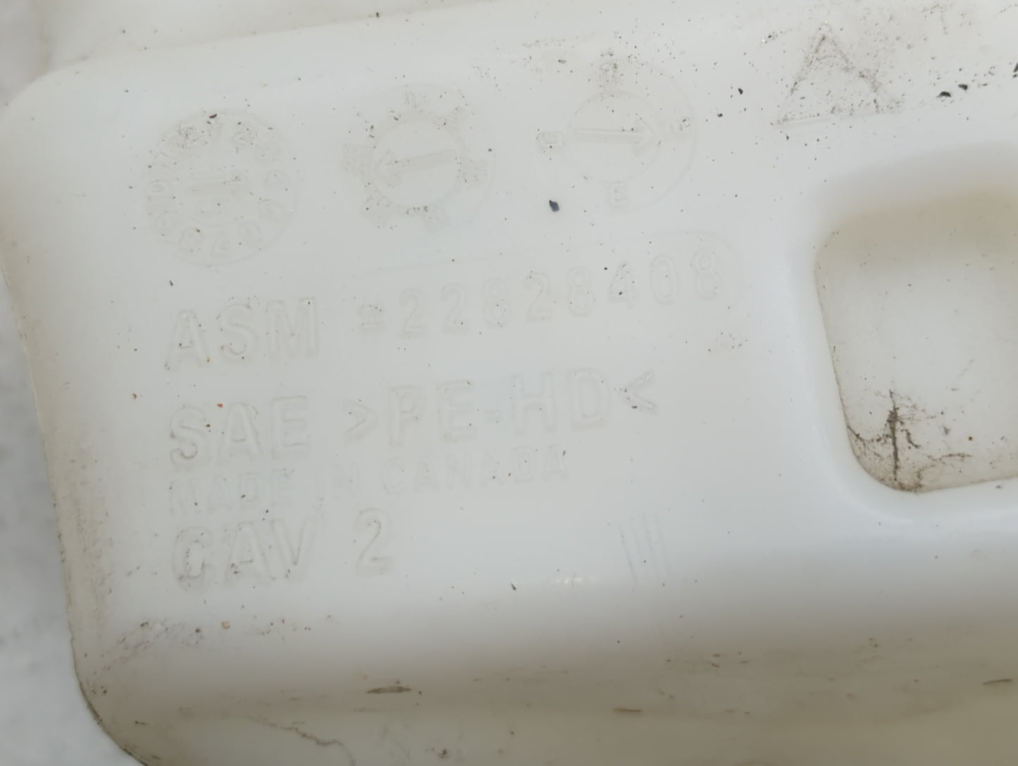 2010-2017 Chevrolet Equinox Windshield Washer Fluid Reservoir Bottle Oem - Oemusedautoparts1.com