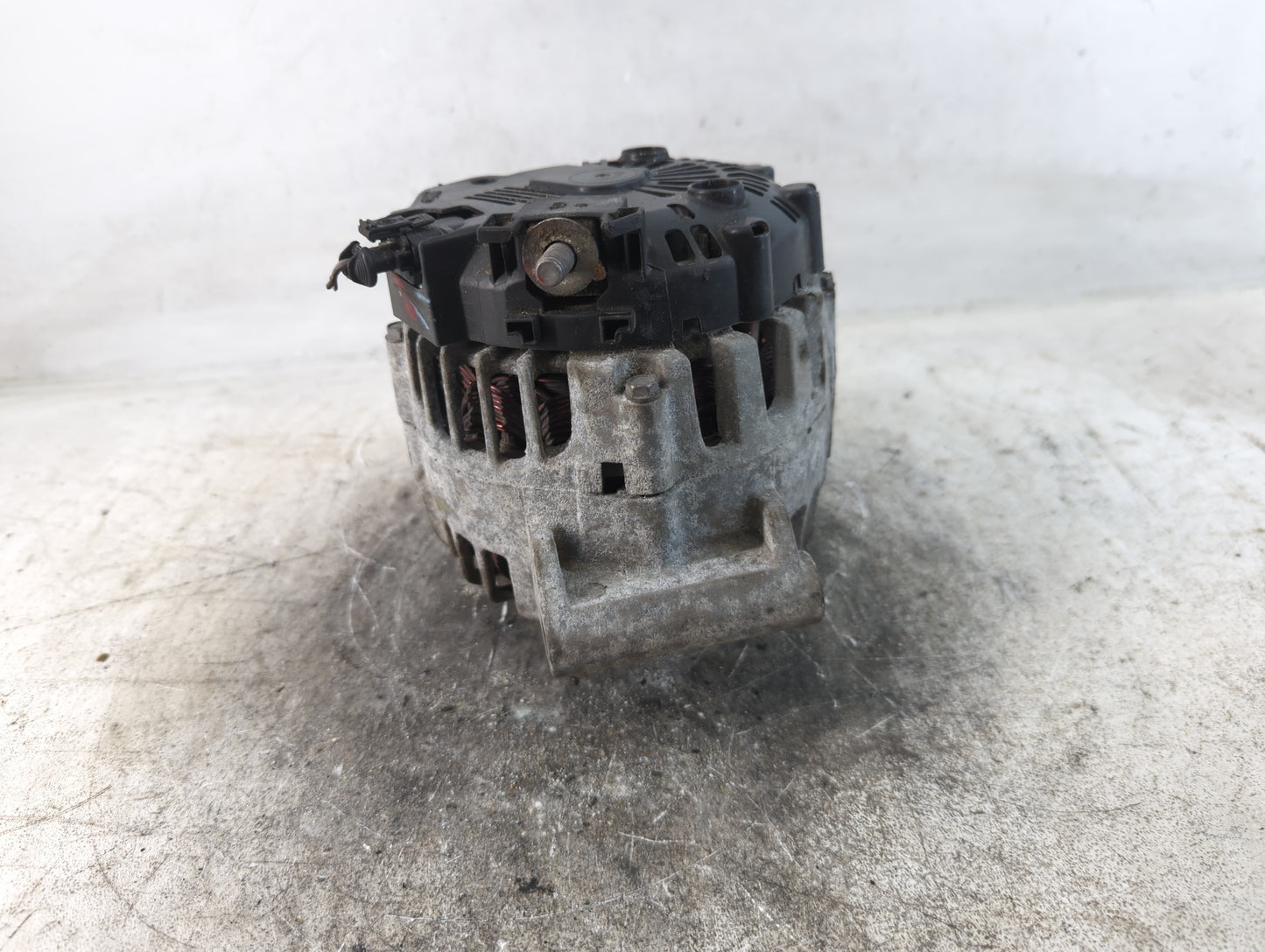2010-2017 Chevrolet Equinox Alternator Replacement Generator Charging Assembly Engine OEM P/N:2620360B 13588328 Fits OEM Use