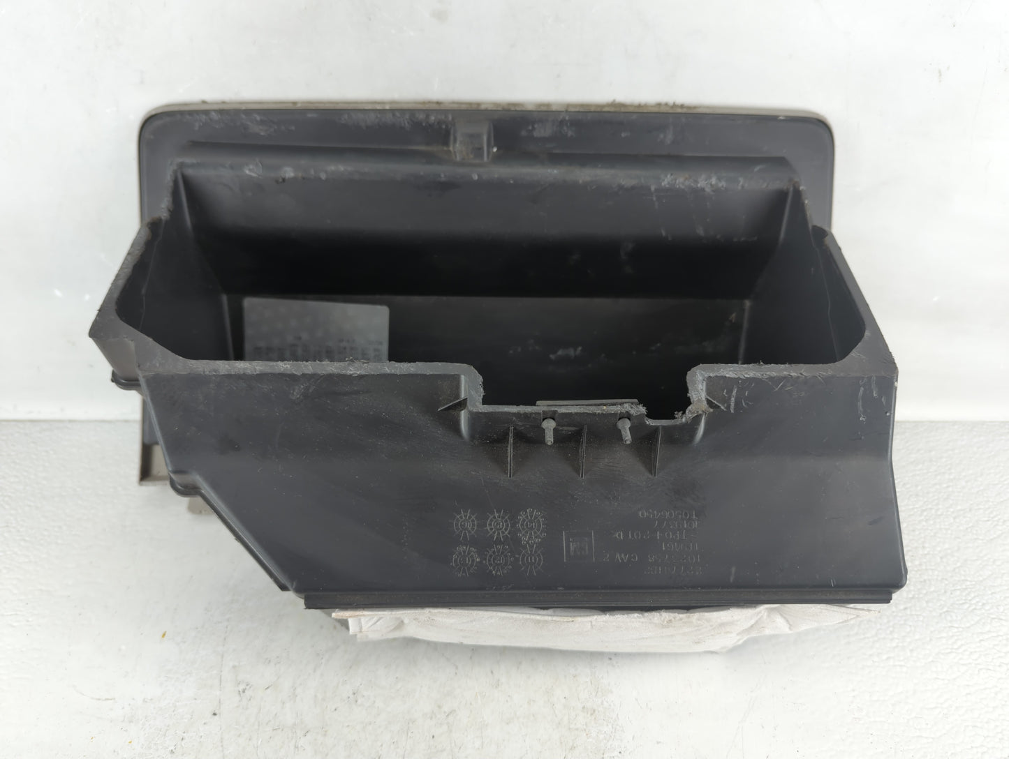 2015 Chevrolet Equinox Passenger Glove Box Door Storage Compartment - Oemusedautoparts1.com