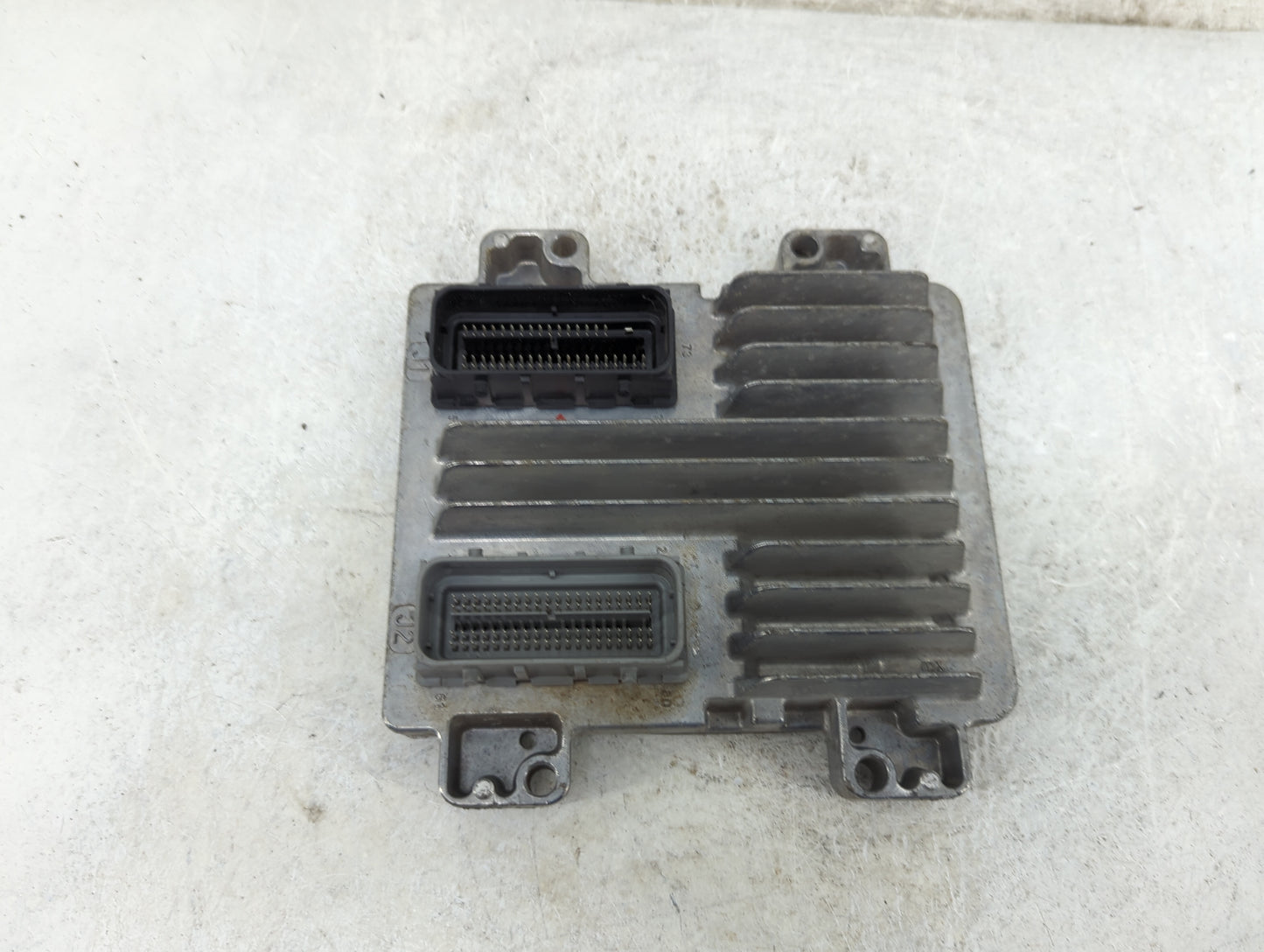 2010-2015 Chevrolet Express 2500 PCM Engine Control Computer ECU ECM PCU OEM P/N:12658777 ABVN Fits OEM Used Auto Parts - Oe