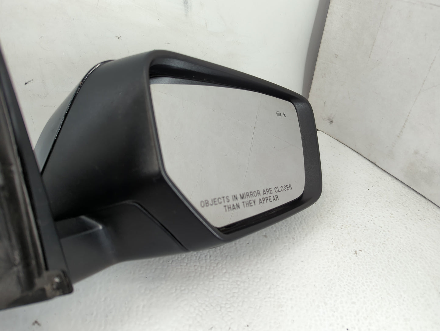 2014-2015 Chevrolet Impala Passenger Side View Mirror - Right Door Mirror OEM Used - Oemusedautoparts1.com