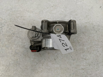 2014-2015 Chevrolet Impala Throttle Body Fits Fits 2013 2014 2015 2017 2018 2019 2020 OEM Used Auto Parts