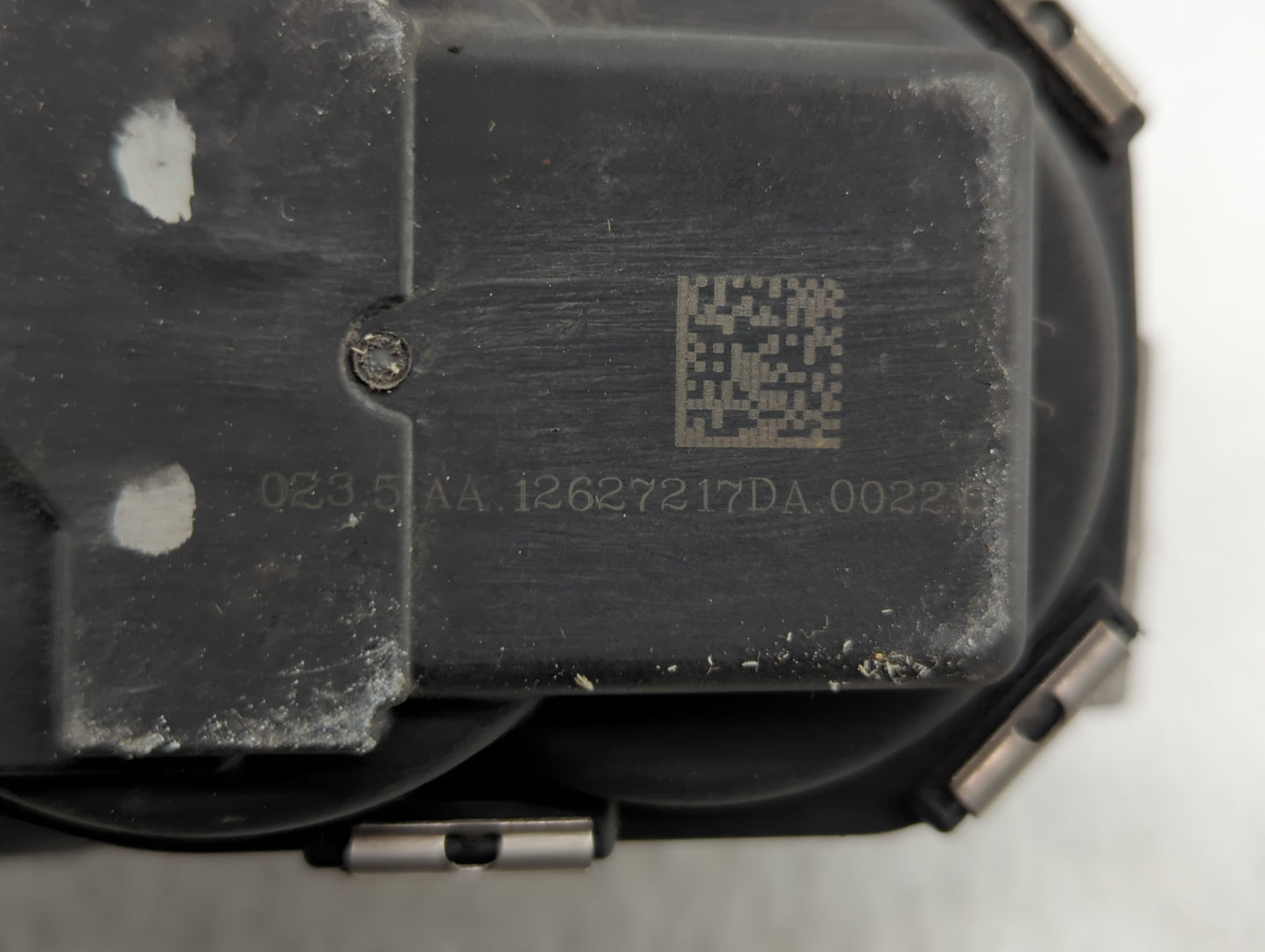 2014-2015 Chevrolet Impala Throttle Body P/N:12670839AA 12627217DA, 12669073DA Fits Fits 2013 2014 2015 2017 2018 OEM Used A