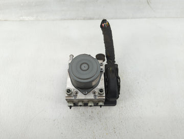 2014-2016 Chevrolet Impala ABS Pump Control Module Replacement P/N:23227331 Fits Fits 2014 2015 2016 OEM Used Auto Parts