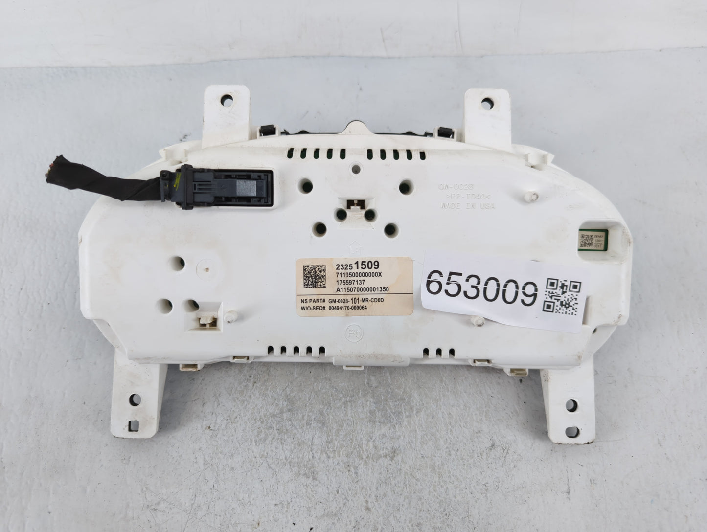 2015 Chevrolet Impala Instrument Cluster Speedometer Gauges P/N:23251509 Fits OEM Used Auto Parts - Oemusedautoparts1.com
