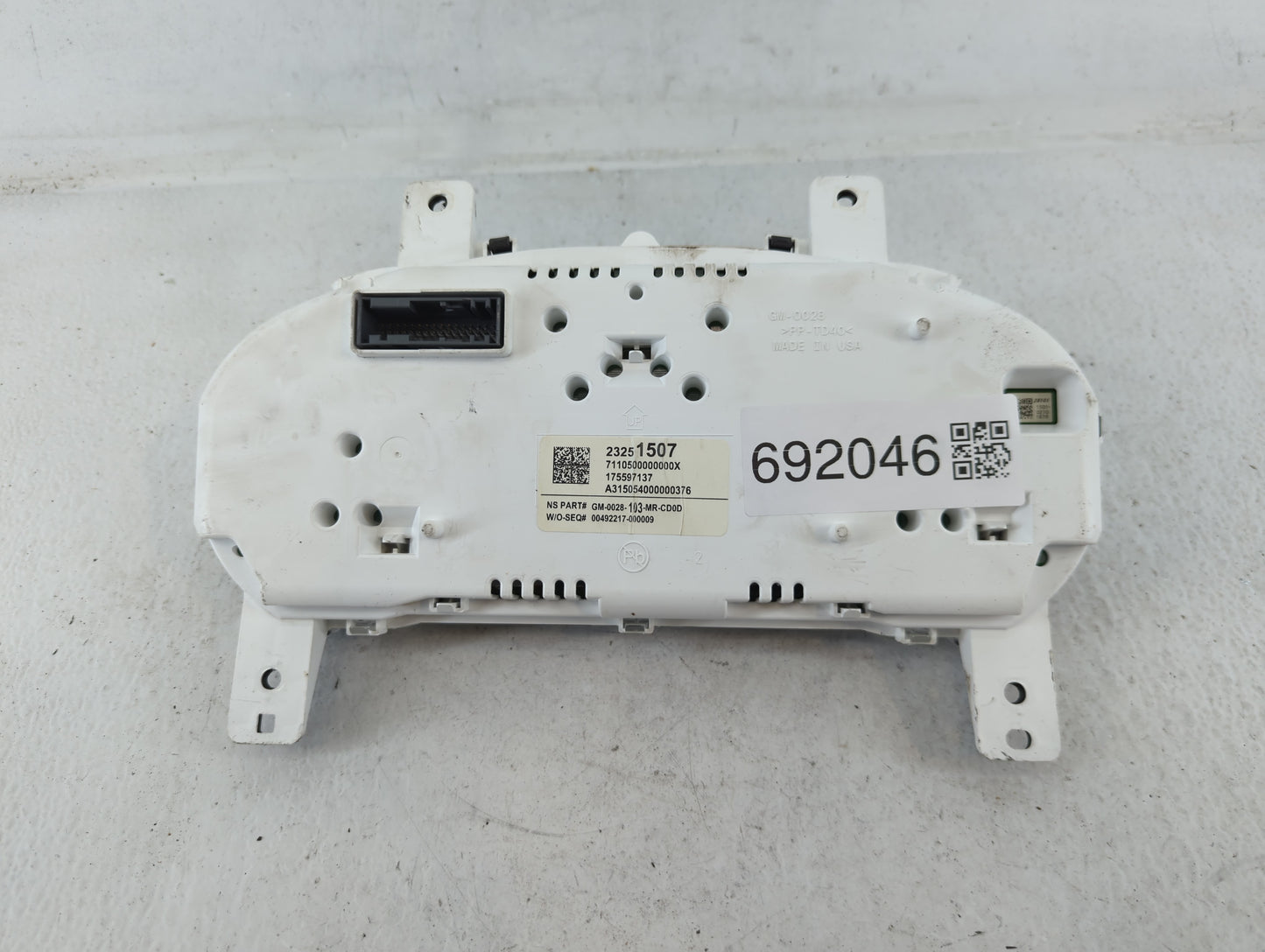 2015 Chevrolet Impala Instrument Cluster Speedometer Gauges P/N:23251507 Fits OEM Used Auto Parts - Oemusedautoparts1.com