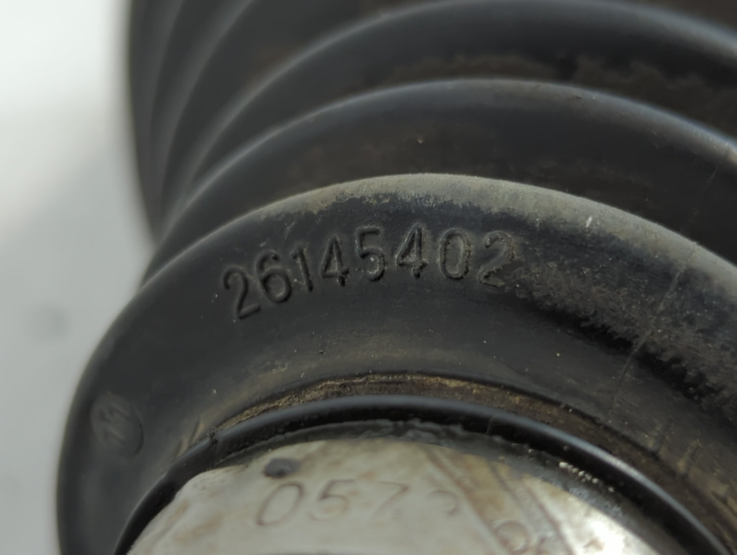 2014-2019 Chevrolet Impala Axle Shaft Front Passenger Cv C/v - Oemusedautoparts1.com