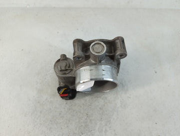 2014-2015 Chevrolet Impala Throttle Body P/N:12627217DA Fits Fits 2013 2014 2015 2017 2018 2019 2020 OEM Used Auto Parts