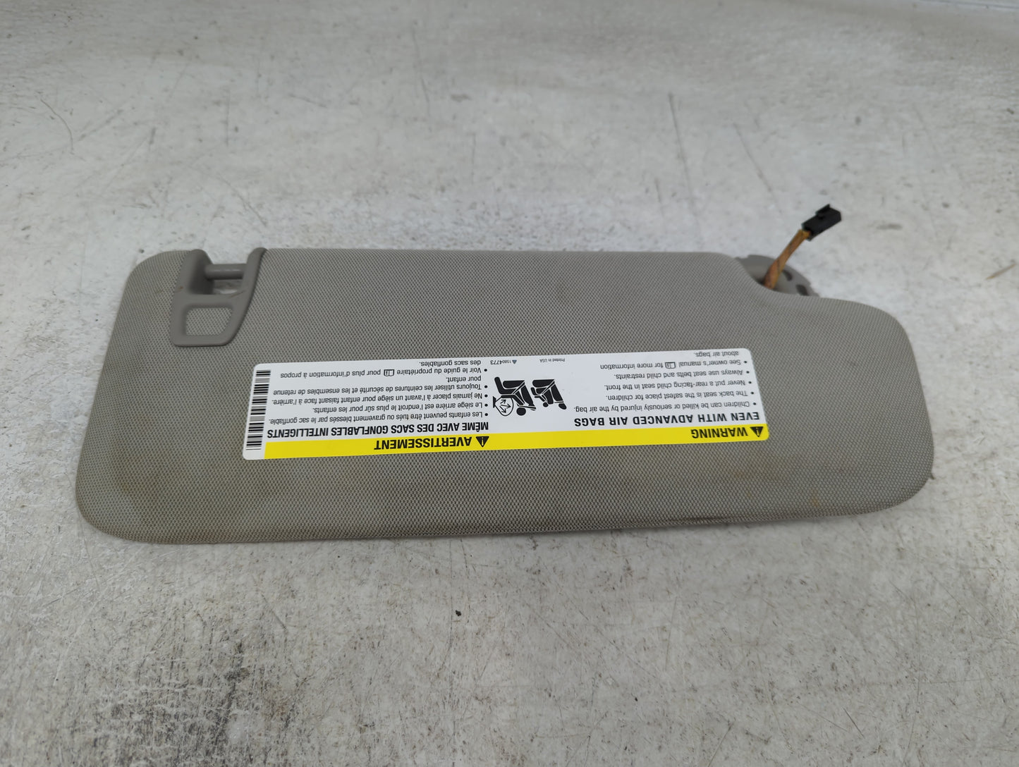 2013-2016 Chevrolet Malibu Sun Visor Shade Replacement Driver Left Mirror Fits Fits 2013 2014 2015 2016 OEM Used Auto Parts