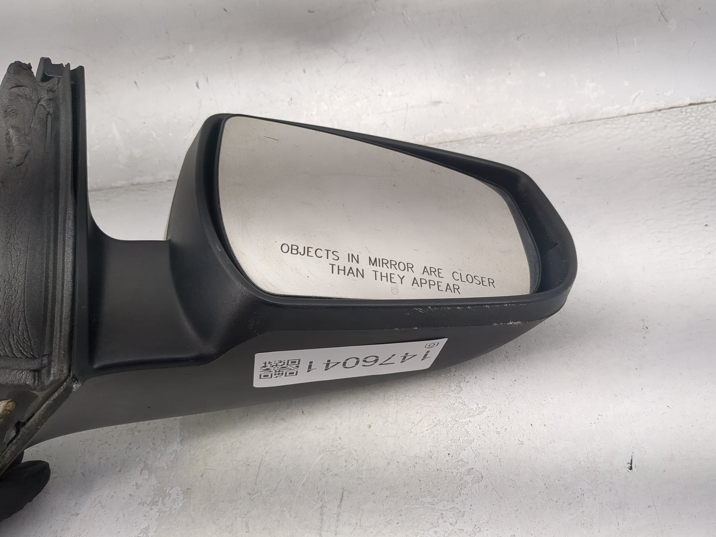 2014-2016 Chevrolet Malibu Passenger Side View Mirror - Right Door Mirror OEM Used - Oemusedautoparts1.com
