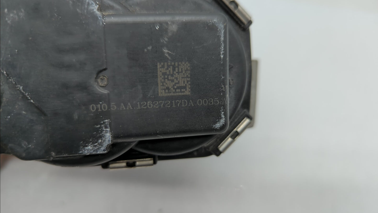 2013-2015 Chevrolet Malibu Throttle Body P/N:12627217DA 12669073DA Fits Fits 2013 2014 2015 2017 2018 OEM Used Auto Parts -