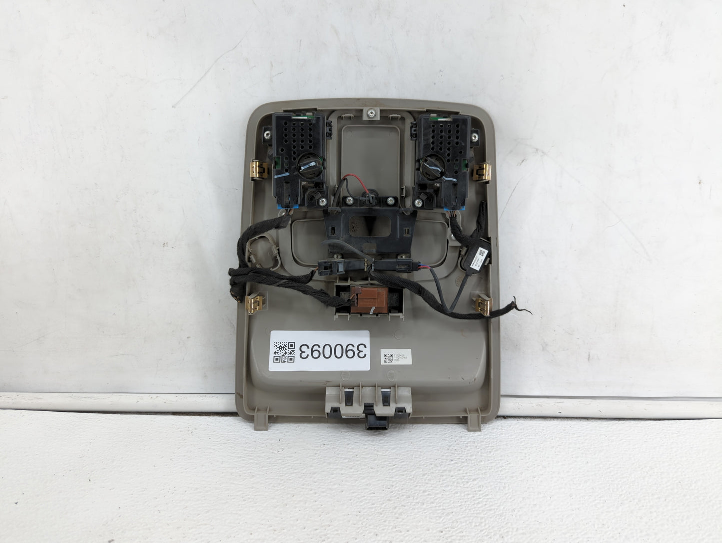 2015-2016 Chevrolet Malibu Overhead Roof Console Interior Dome Light - Oemusedautoparts1.com