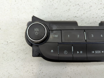 2014-2016 Chevrolet Malibu Radio Control Panel 444612