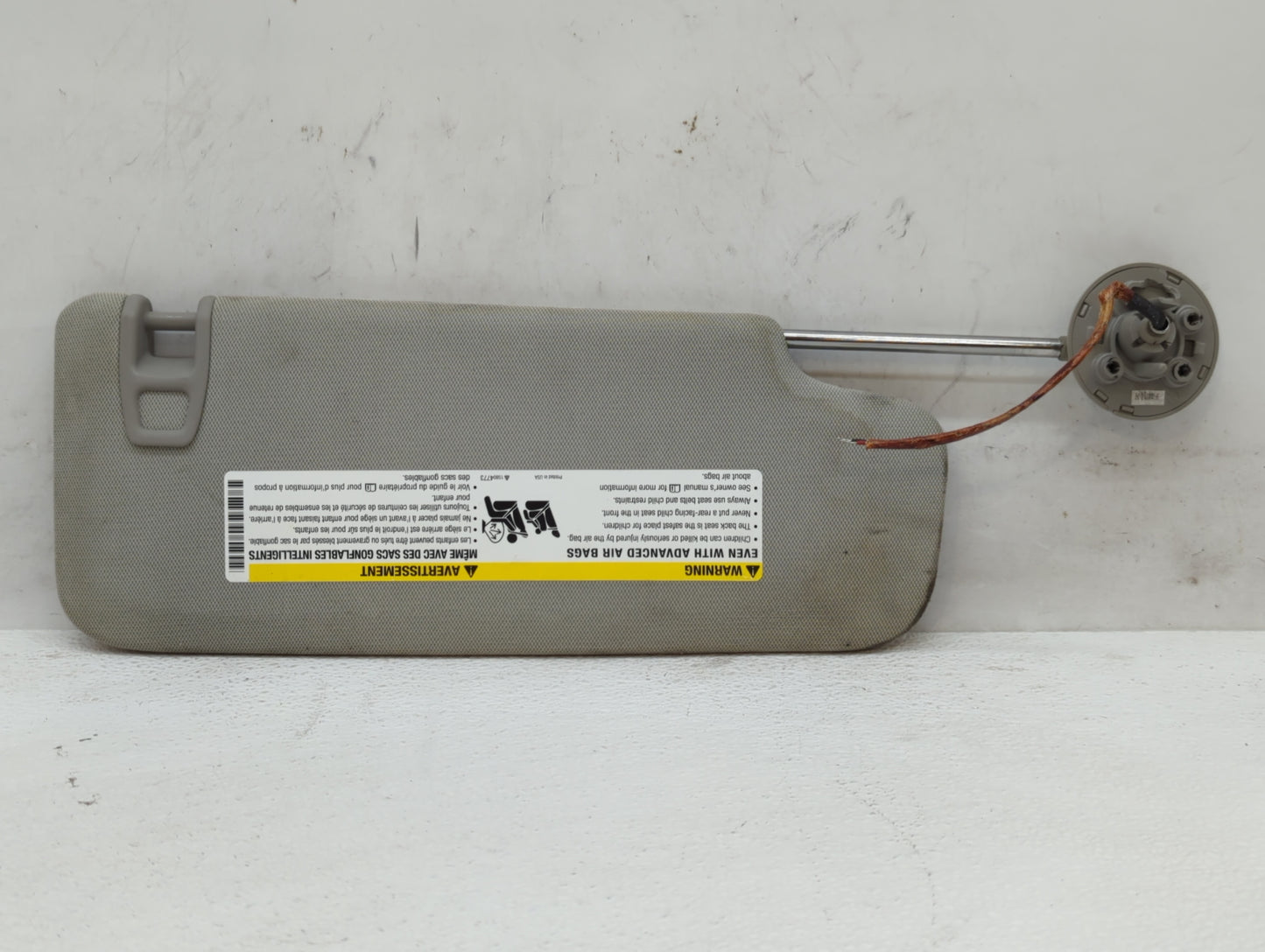 2013-2016 Chevrolet Malibu Sun Visor Shade Replacement Driver Left Mirror Fits Fits 2013 2014 2015 2016 OEM Used Auto Parts