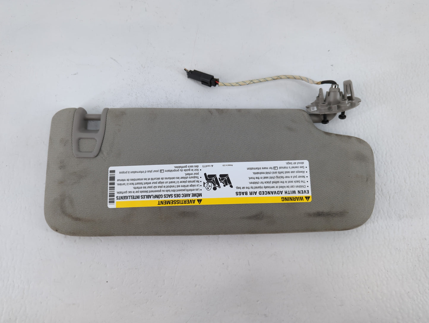 2013-2016 Chevrolet Malibu Sun Visor Shade Replacement Driver Left Mirror Fits Fits 2013 2014 2015 2016 OEM Used Auto Parts