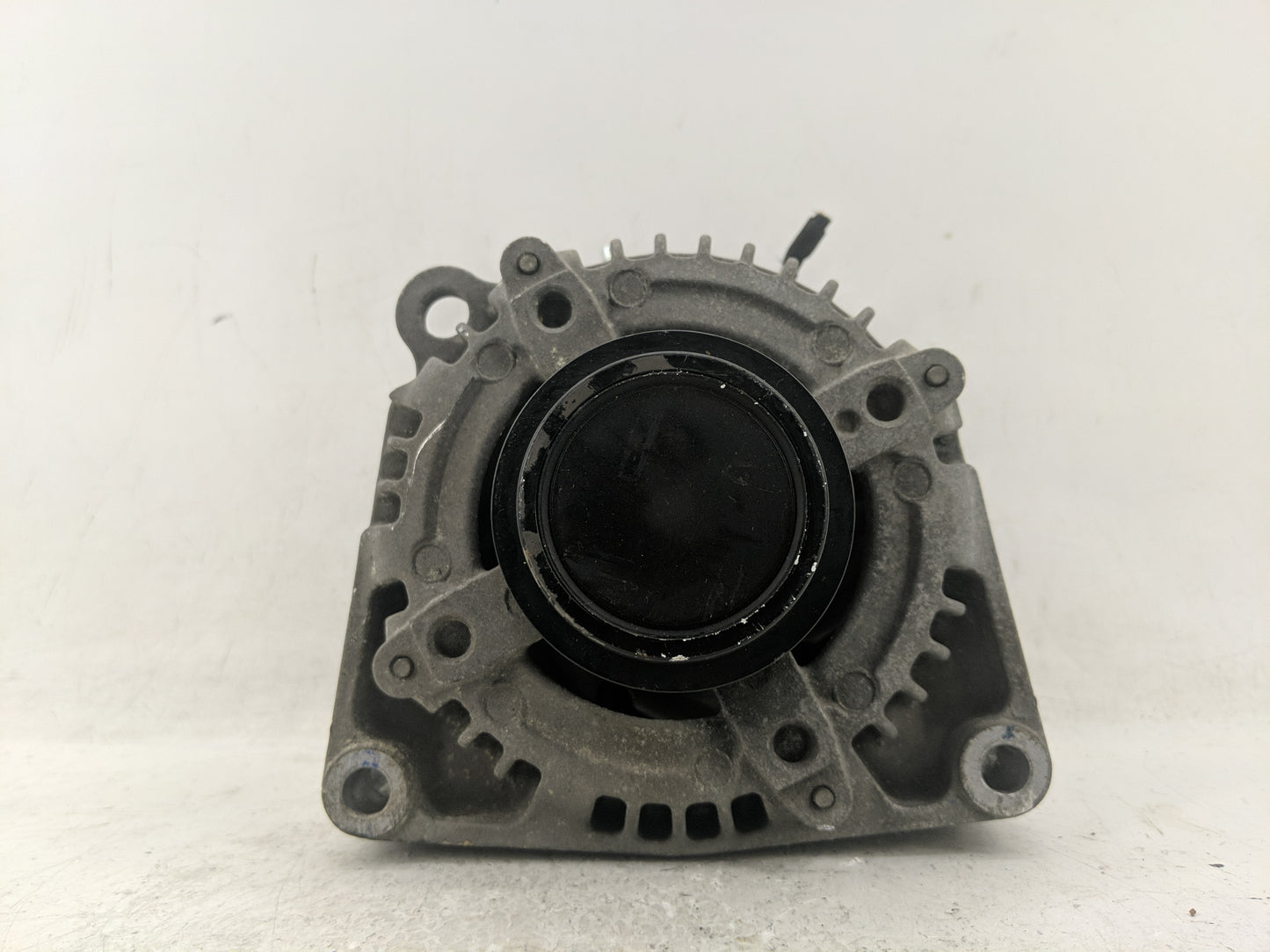 2014-2019 Chevrolet Silverado 1500 Alternator Replacement Generator Charging Assembly Engine OEM P/N:TN104211-9110 23487089