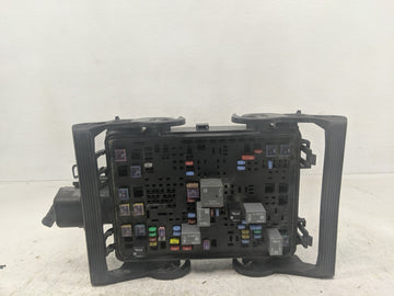 2016-2017 Chevrolet Silverado 1500 Fusebox Fuse Box Panel Relay Module Fits Fits 2016 2017 OEM Used Auto Parts