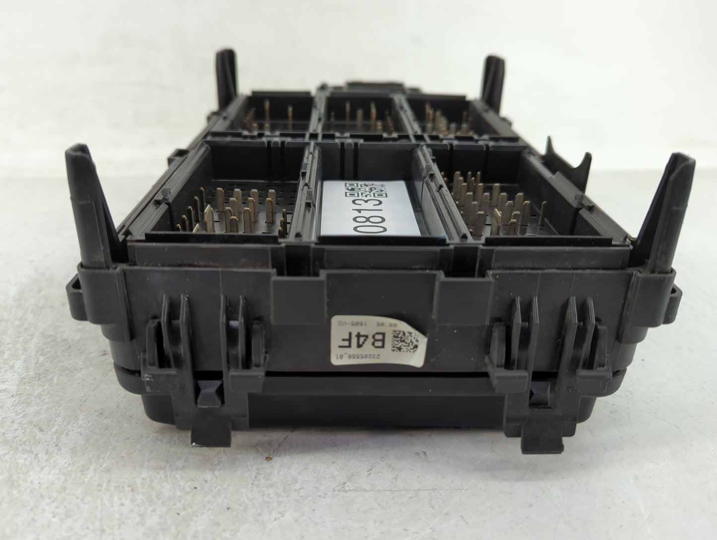 2016-2017 Chevrolet Silverado 1500 Fusebox Fuse Box Panel Relay Module P/N:23285566-01 Fits Fits 2016 2017 OEM Used Auto Par