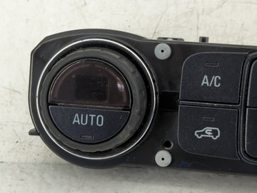 2014-2019 Chevrolet Silverado 1500 Climate Control Module Temperature AC/Heater Replacement P/N:23486614 815372982 Fits OEM Used Auto Parts