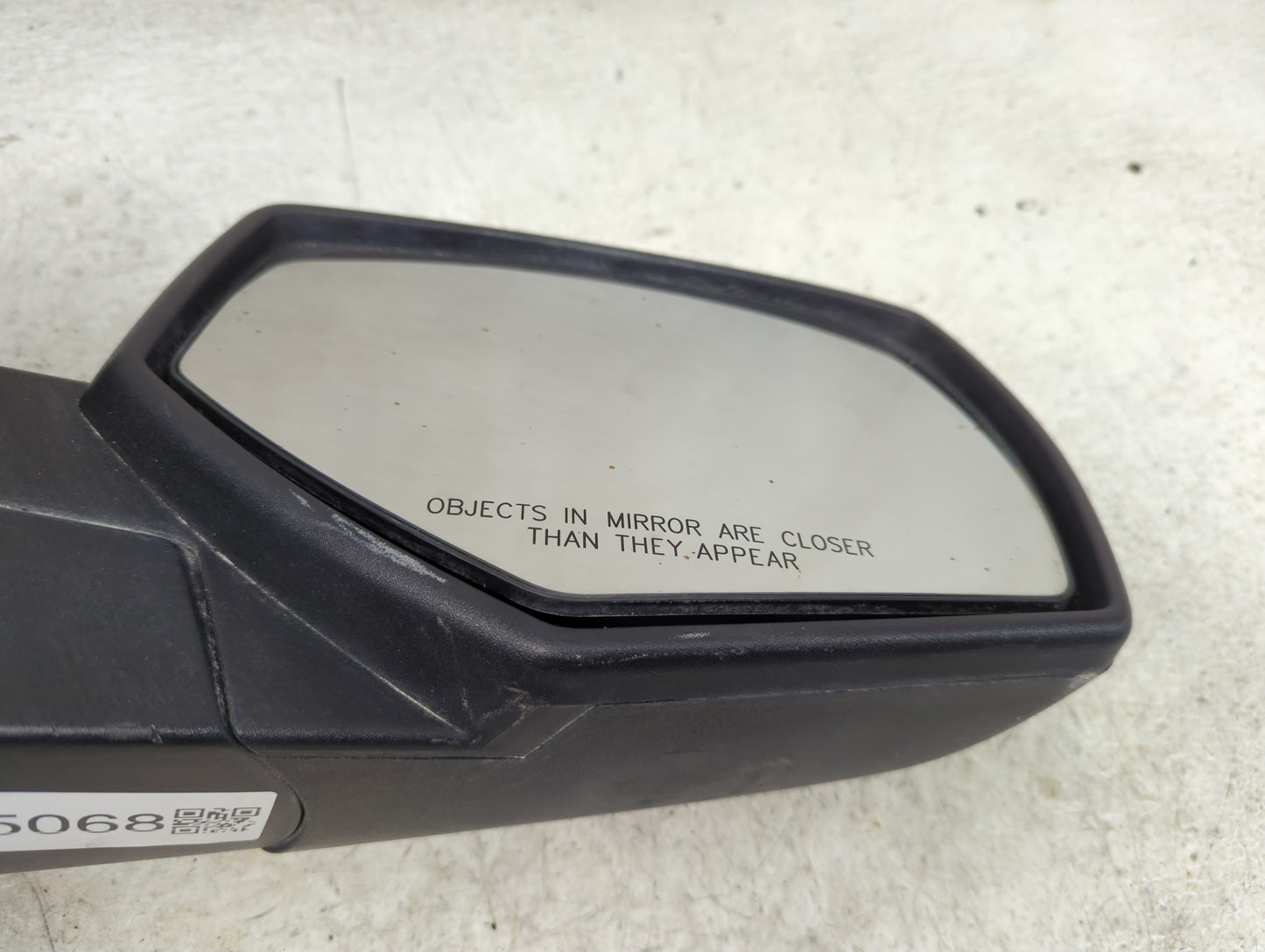 2014-2019 Chevrolet Silverado 1500 Passenger Side View Mirror - Right Door Mirror OEM Used - Oemusedautoparts1.com