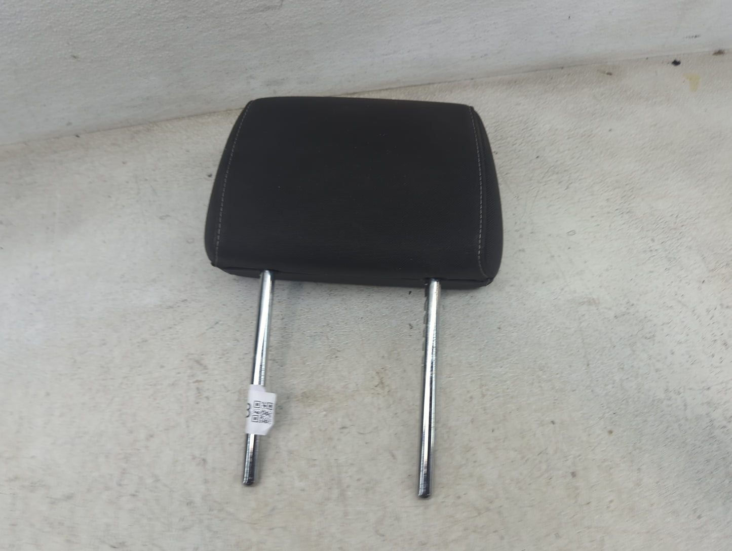 2015 Chevrolet Silverado 1500 Headrest Head Rest Front Driver Seat Black - Oemusedautoparts1.com