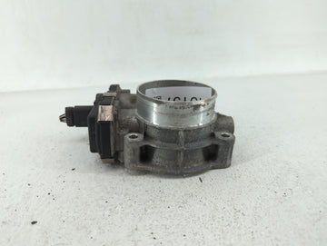2014-2015 Chevrolet Silverado 1500 Throttle Body P/N:RME72-2B 12632171BA Fits Fits 2014 2015 OEM Used Auto Parts