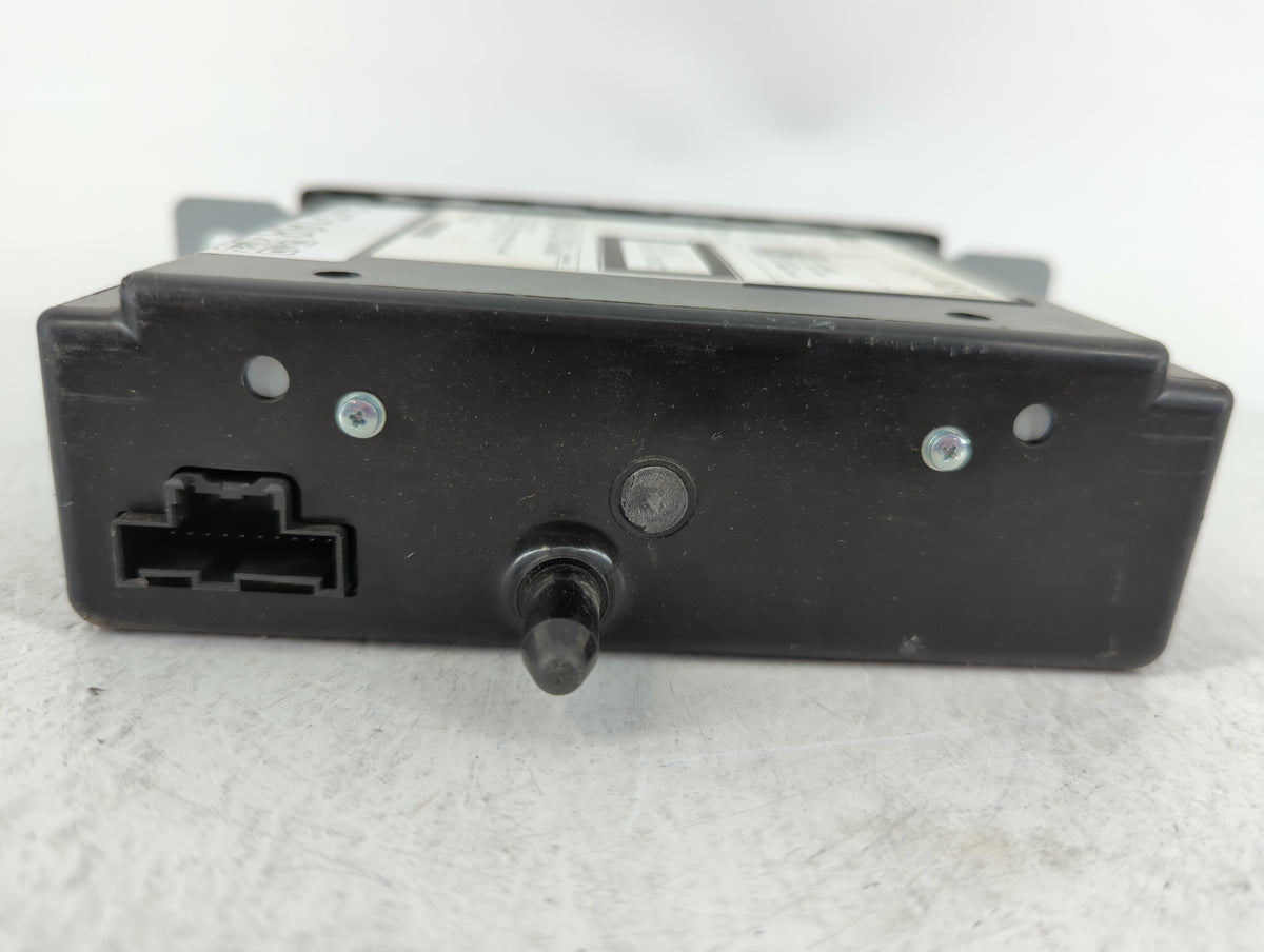 2015-2019 Chevrolet Silverado 1500 Am Fm Cd Player Radio Receiver 642168 - Oemusedautoparts1.com