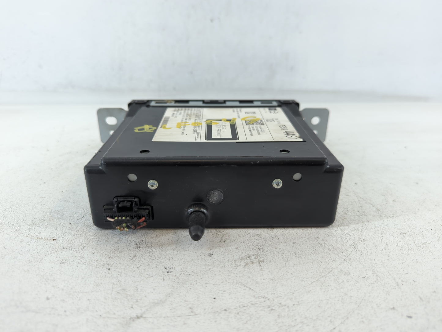 2015-2015 Chevrolet Silverado 1500 Am Fm Cd Player Radio Receiver - Oemusedautoparts1.com