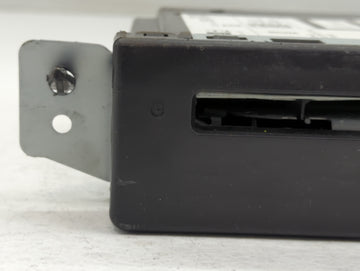 2015-2019 Chevrolet Silverado 1500 Radio Cd Changer 13590747