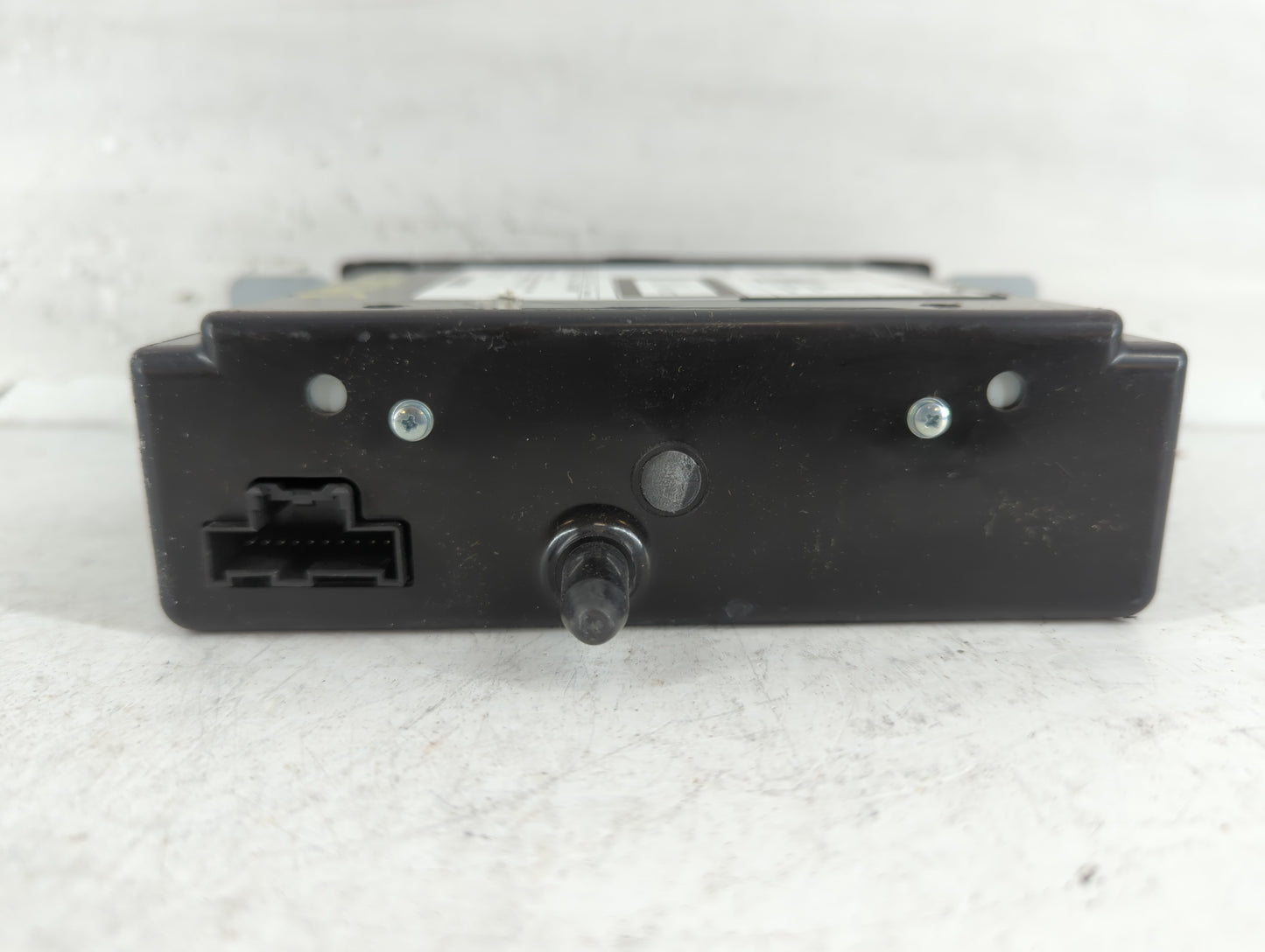 2015 Chevrolet Silverado 1500 Radio AM FM Cd Player Receiver Replacement P/N:13594481 Fits Fits 2016 OEM Used Auto Parts - O