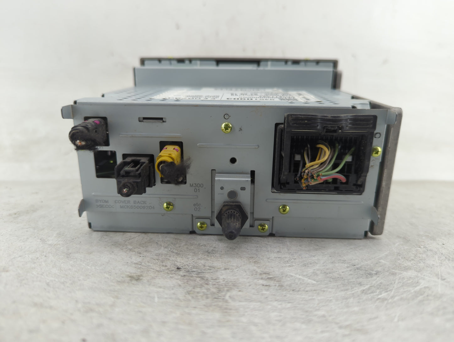 2015-2016 Chevrolet Sonic Radio AM FM Cd Player Receiver Replacement P/N:94510903 Fits Fits 2015 2016 OEM Used Auto Parts -