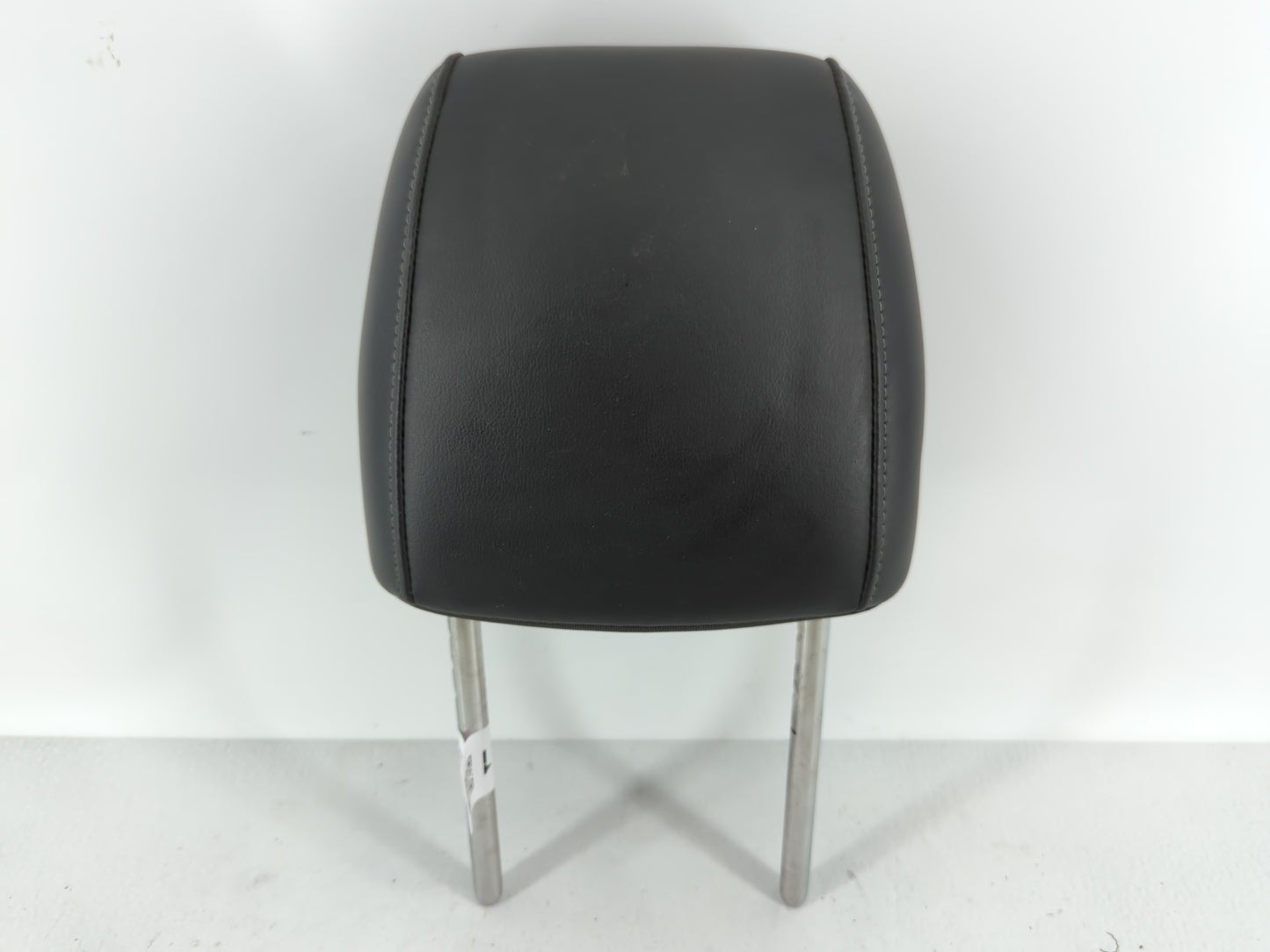 2015 Chevrolet Sonic Headrest Head Rest Front Driver Passenger Seat Black - Oemusedautoparts1.com