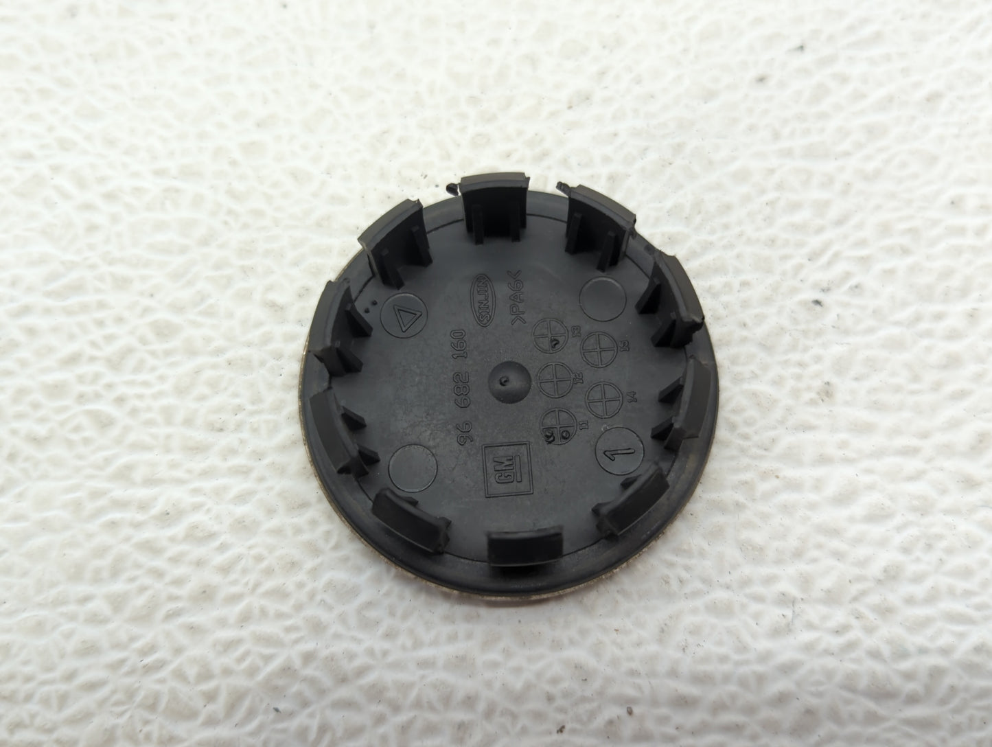 2015 Chevrolet Spark Rim Wheel Center Cap Silver 408467 - Oemusedautoparts1.com