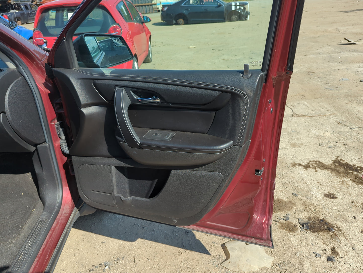 2015 Chevrolet Traverse Front Right Passenger Interior Door Panel Trim - Oemusedautoparts1.com