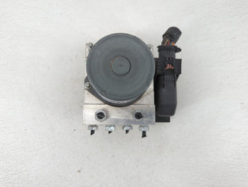 2017 Chevrolet Traverse ABS Pump Control Module Replacement P/N:22893248 Fits Fits 2012 2013 2014 2015 2016 OEM Used Auto Parts