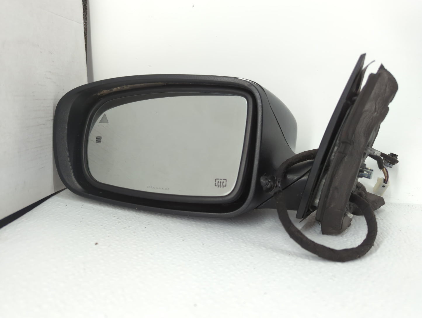 2015-2017 Chevrolet Traverse Driver Side View Mirror - Left Door Mirror OEM Used - Oemusedautoparts1.com