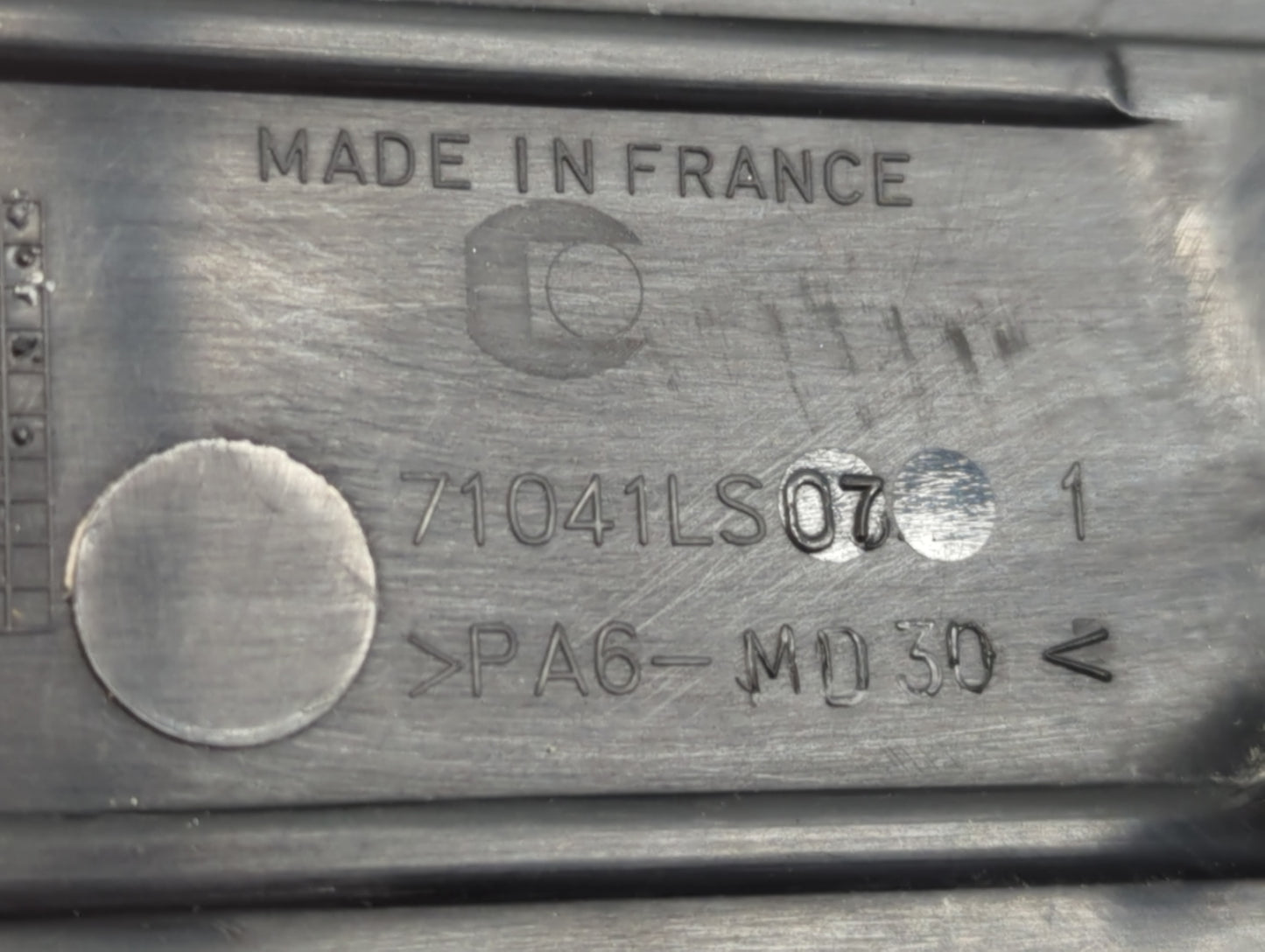 2015 Chevrolet Trax Engine Cover - Oemusedautoparts1.com
