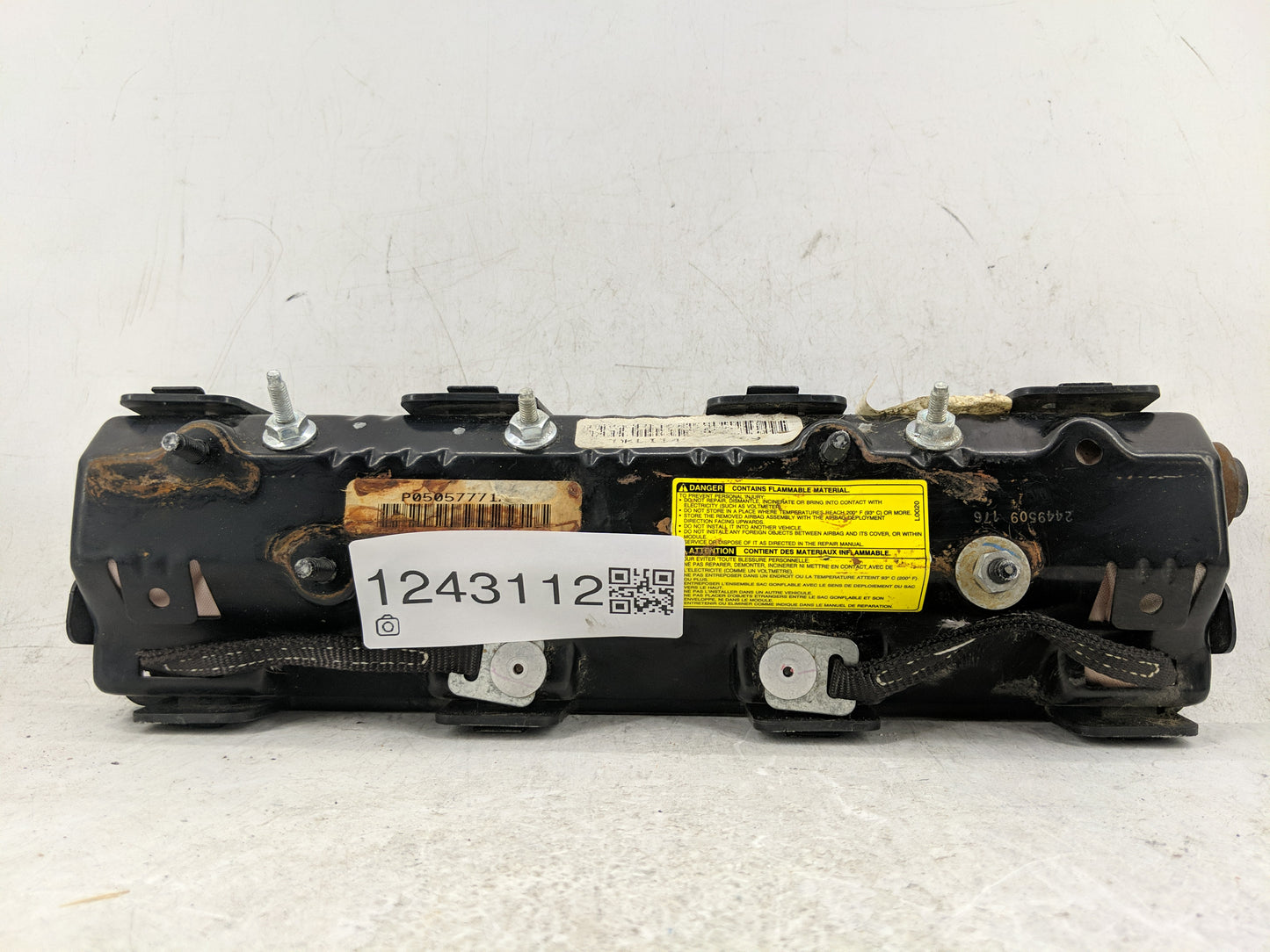 2015 Chevrolet Trax Air Bag Driver Left Steering Wheel Mounted - Oemusedautoparts1.com