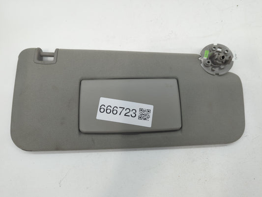 2015-2016 Chevrolet Trax Sun Visor Shade Replacement Passenger Right Mirror Fits Fits 2015 2016 OEM Used Auto Parts