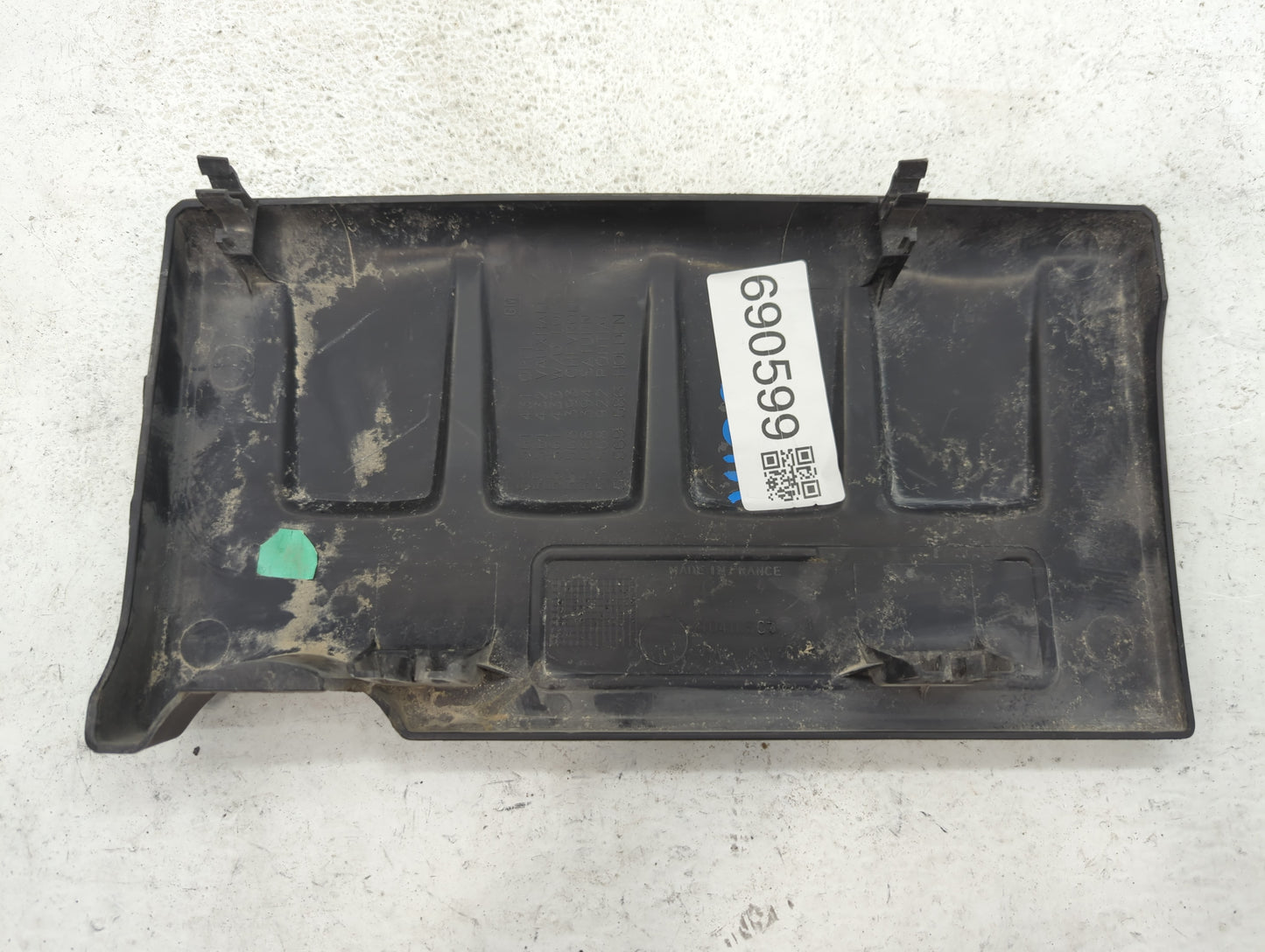 2015 Chevrolet Trax Engine Cover - Oemusedautoparts1.com