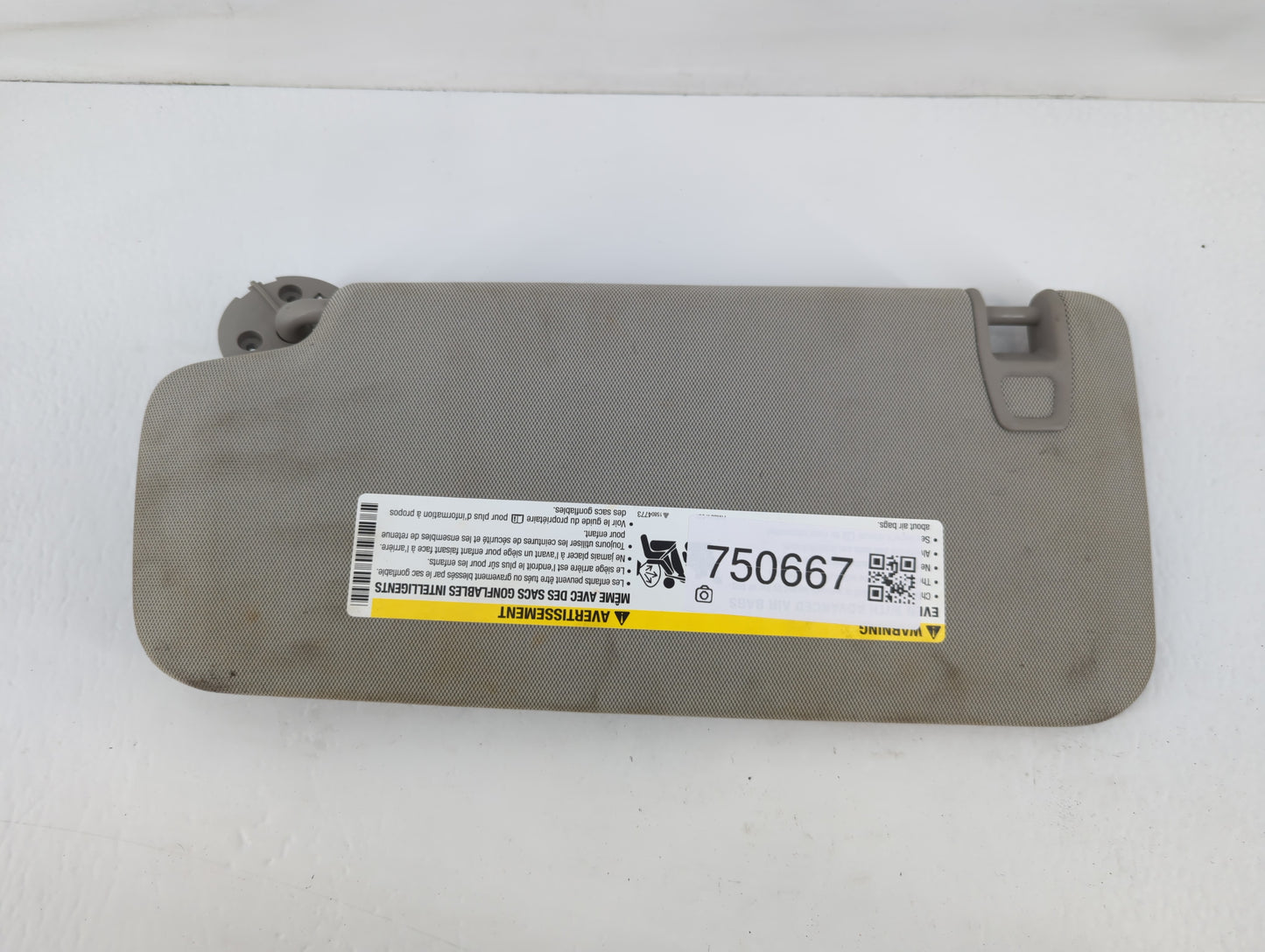 2013-2015 Chevrolet Trax Sun Visor Shade Replacement Passenger Right Mirror Fits Fits 2013 2014 2015 2016 2017 2018 2019 202