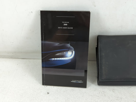 2015 Chrysler 200 Owners Manual Book Guide P/N:15UF-926-AA OEM Used Auto Parts