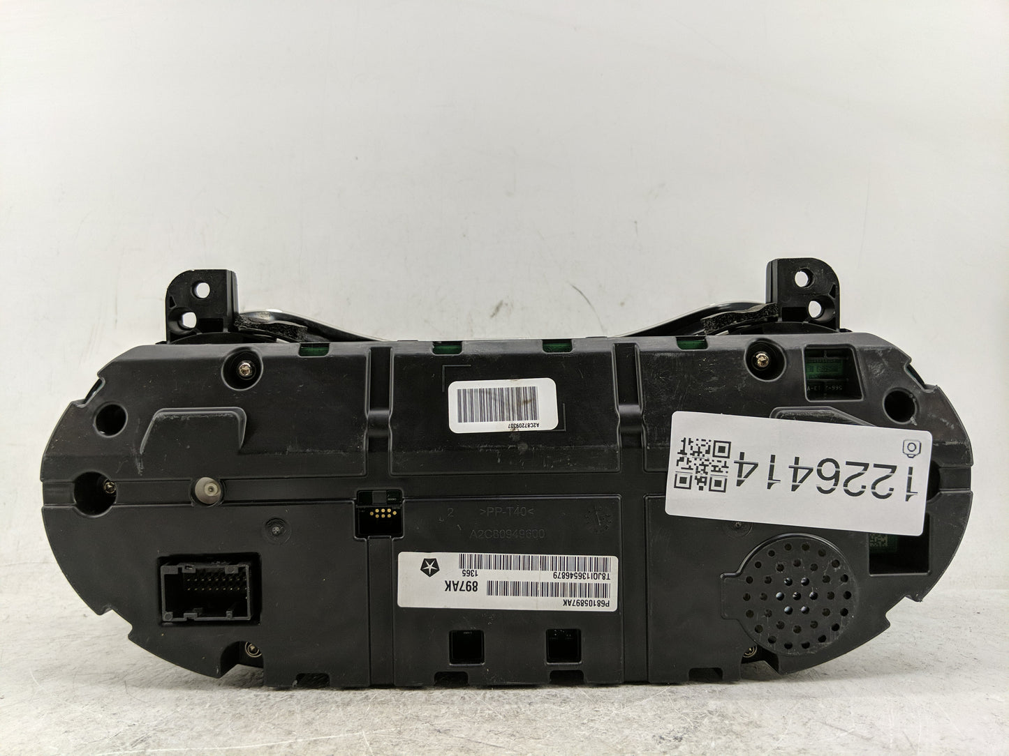 2015 Chrysler 200 Instrument Cluster Speedometer Gauges Fits OEM Used Auto Parts - Oemusedautoparts1.com