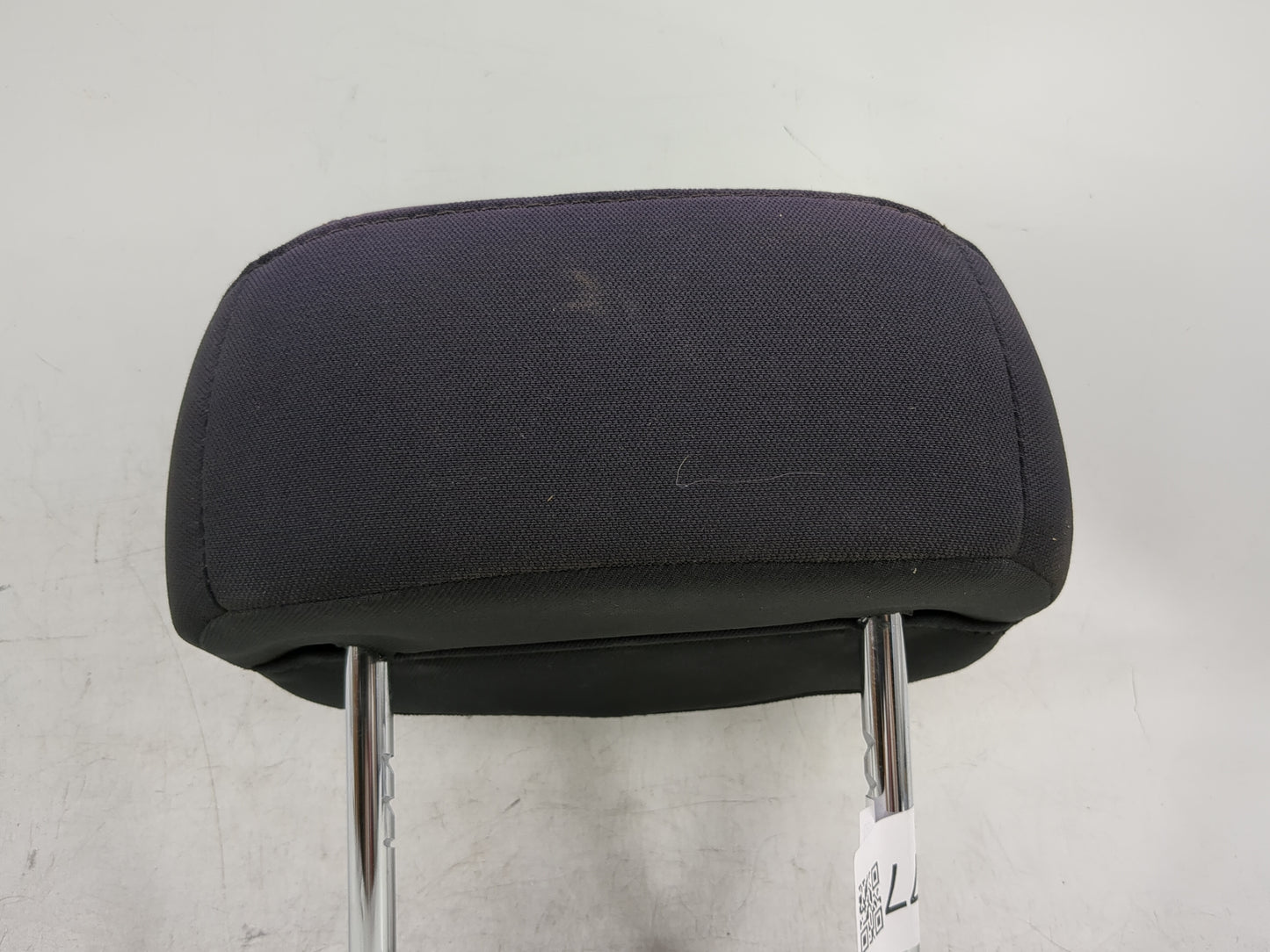 2015-2017 Chrysler 200 Headrest Head Rest Rear Seat Fits Fits 2015 2016 2017 OEM Used Auto Parts - Oemusedautoparts1.com