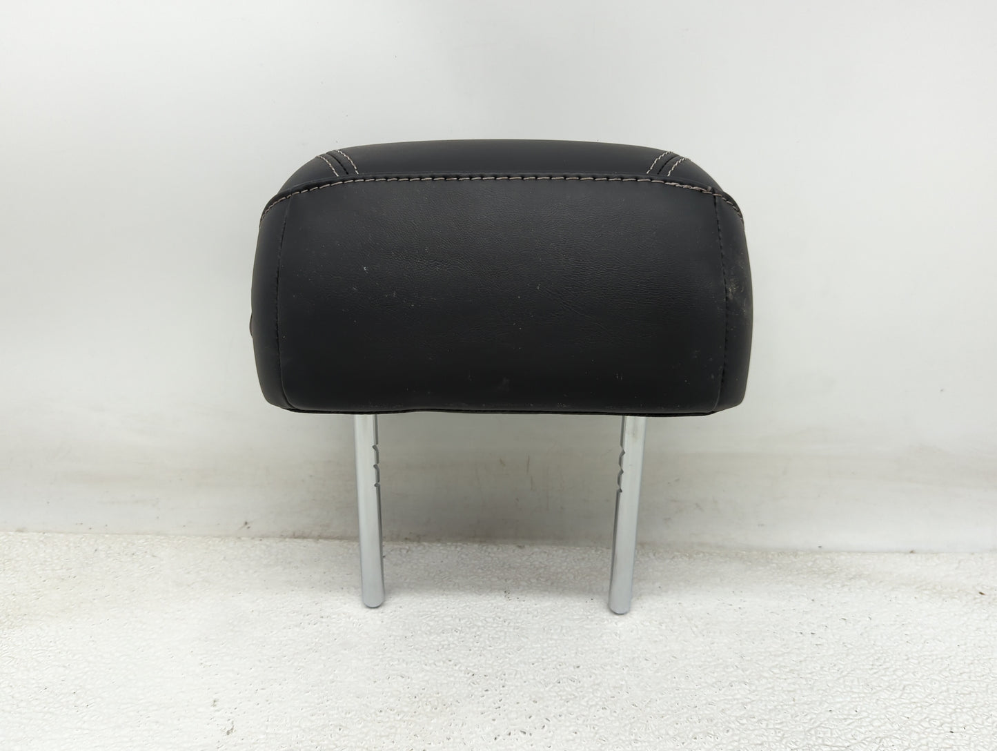 2015-2017 Chrysler 200 Headrest Head Rest Rear Seat Fits Fits 2015 2016 2017 OEM Used Auto Parts - Oemusedautoparts1.com