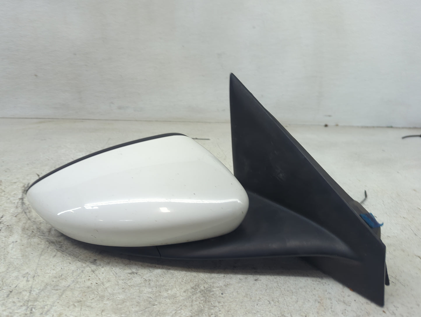 2015-2017 Chrysler 200 Passenger Side View Mirror - Right Door Mirror OEM Used - Oemusedautoparts1.com