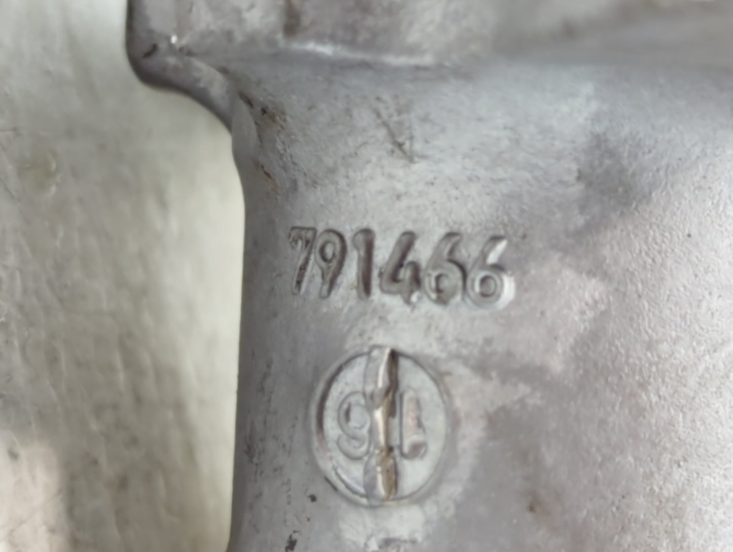 2015-2017 Chrysler 200 Brake Master Cylinder Cream - Oemusedautoparts1.com