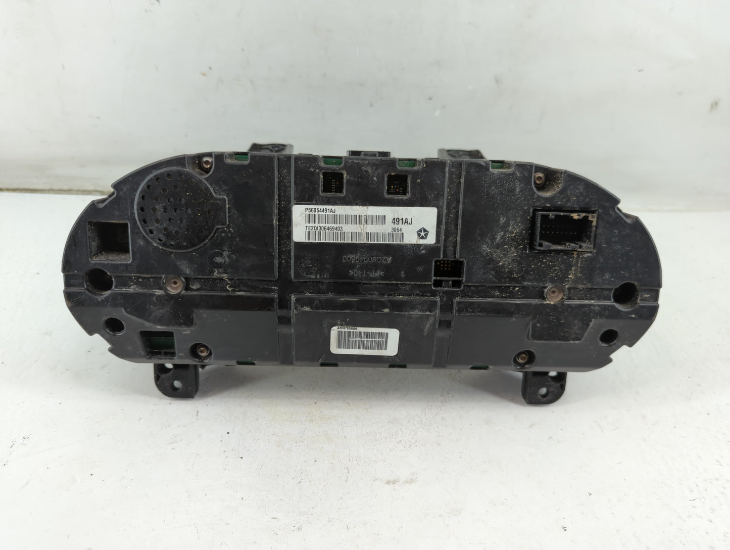 2015 Chrysler 200 Instrument Cluster Speedometer Gauges P/N:30090069403 Fits OEM Used Auto Parts - Oemusedautoparts1.com