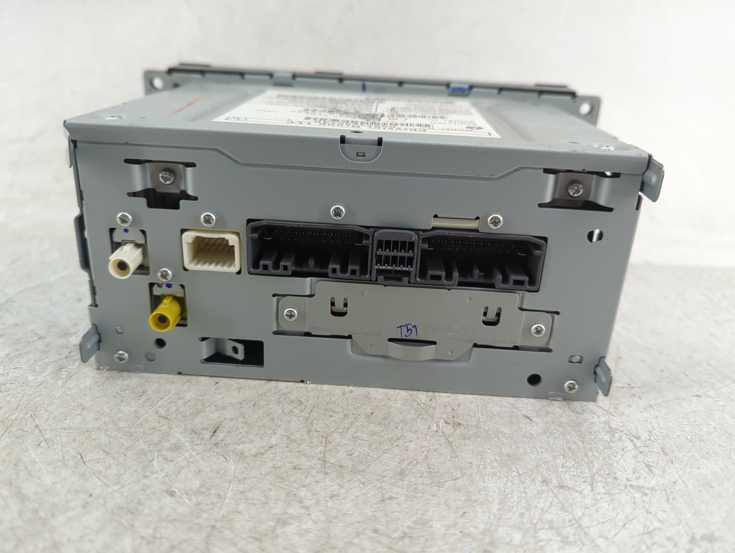 2012-2016 Chrysler Town & Country Radio AM FM Cd Player Receiver Replacement P/N:P68245857AB Fits OEM Used Auto Parts - Oemu