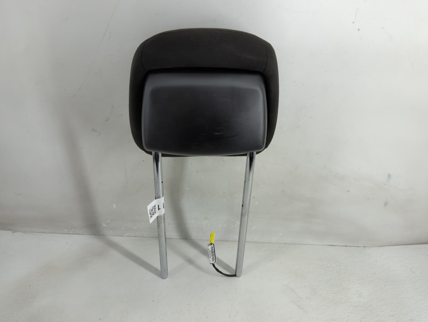 2015 Dodge Caravan Headrest Head Rest Rear Seat Fits OEM Used Auto Parts - Oemusedautoparts1.com